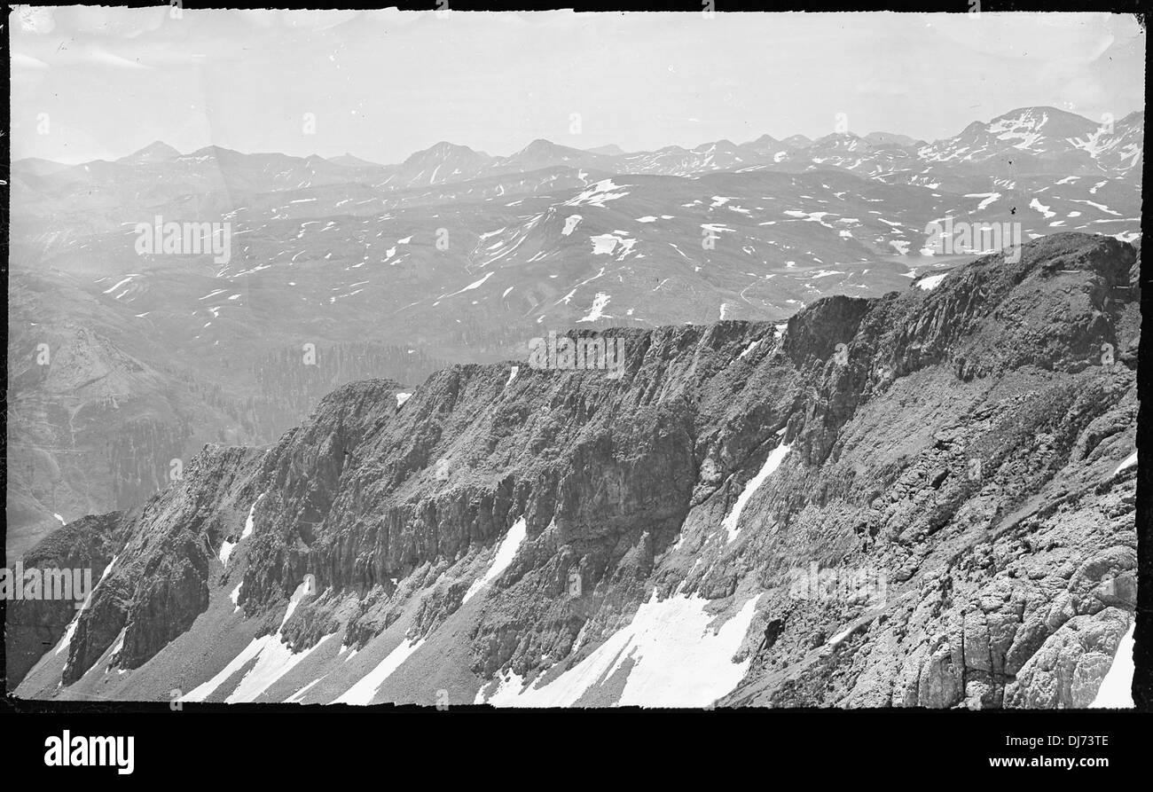 Vista dei monti San Juan dal vertice del re Salomone montagna, 13.600 piedi alta. Silverton quadrangolo. San . 159 Foto Stock