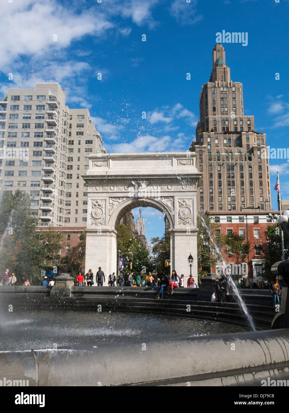 Washington Square Arch e fontana, Washington Square Park, Greenwich Village, NYC Foto Stock
