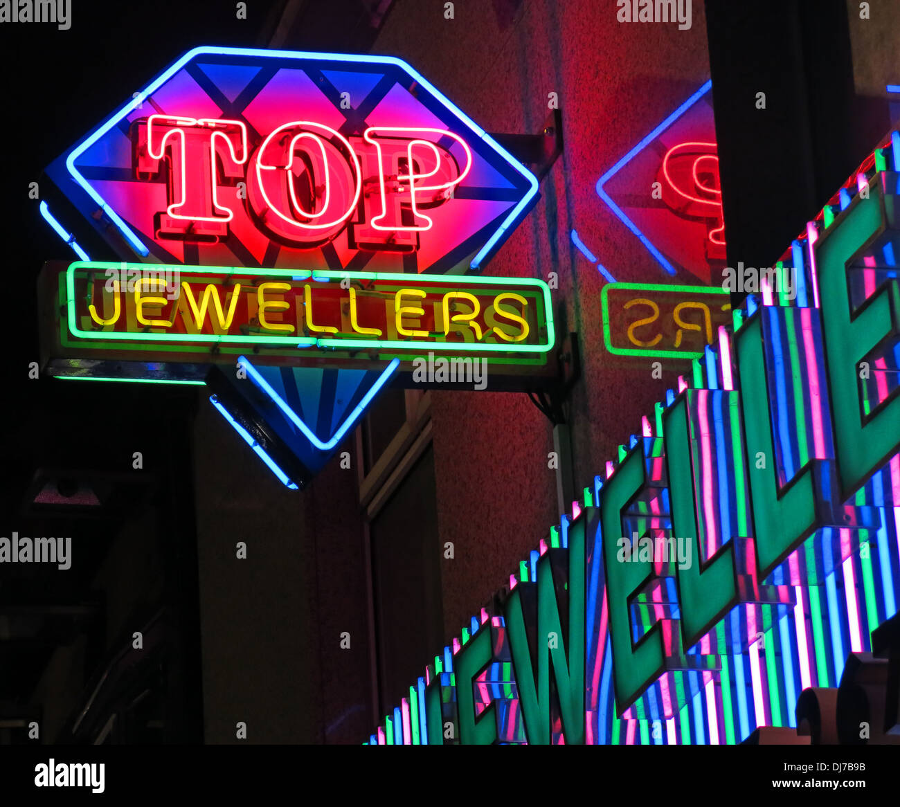 Top Indian gioiellieri Rusholme Curry Mile Manchester Inghilterra England Regno Unito di notte Foto Stock