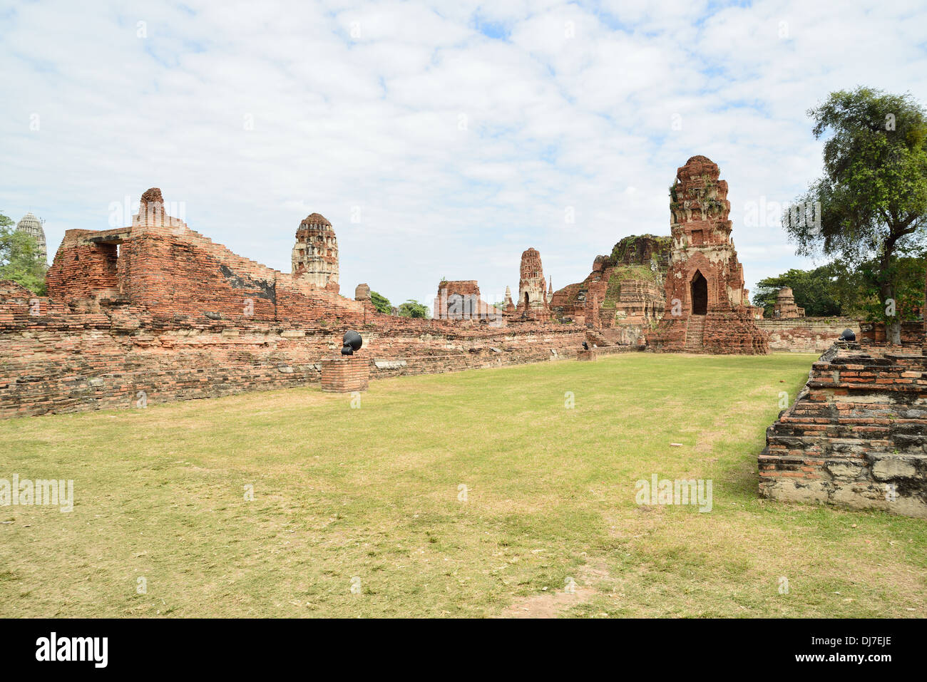 Il sito storico di Wat Phra Mahathat Foto Stock