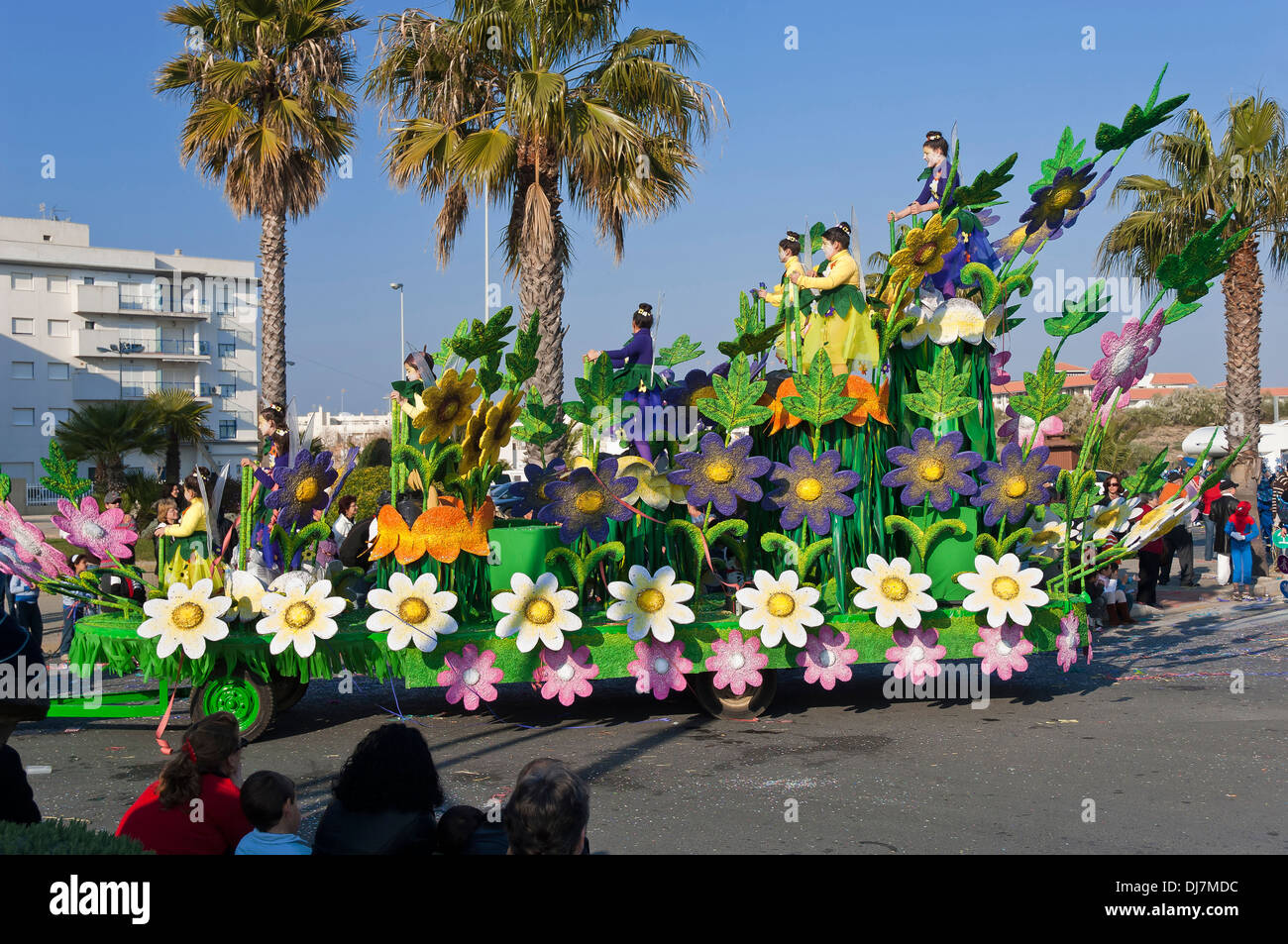 Il carnevale di flottazione, allegoria della molla, Isla Cristina Huelva-provincia, regione dell'Andalusia, Spagna, Europa Foto Stock