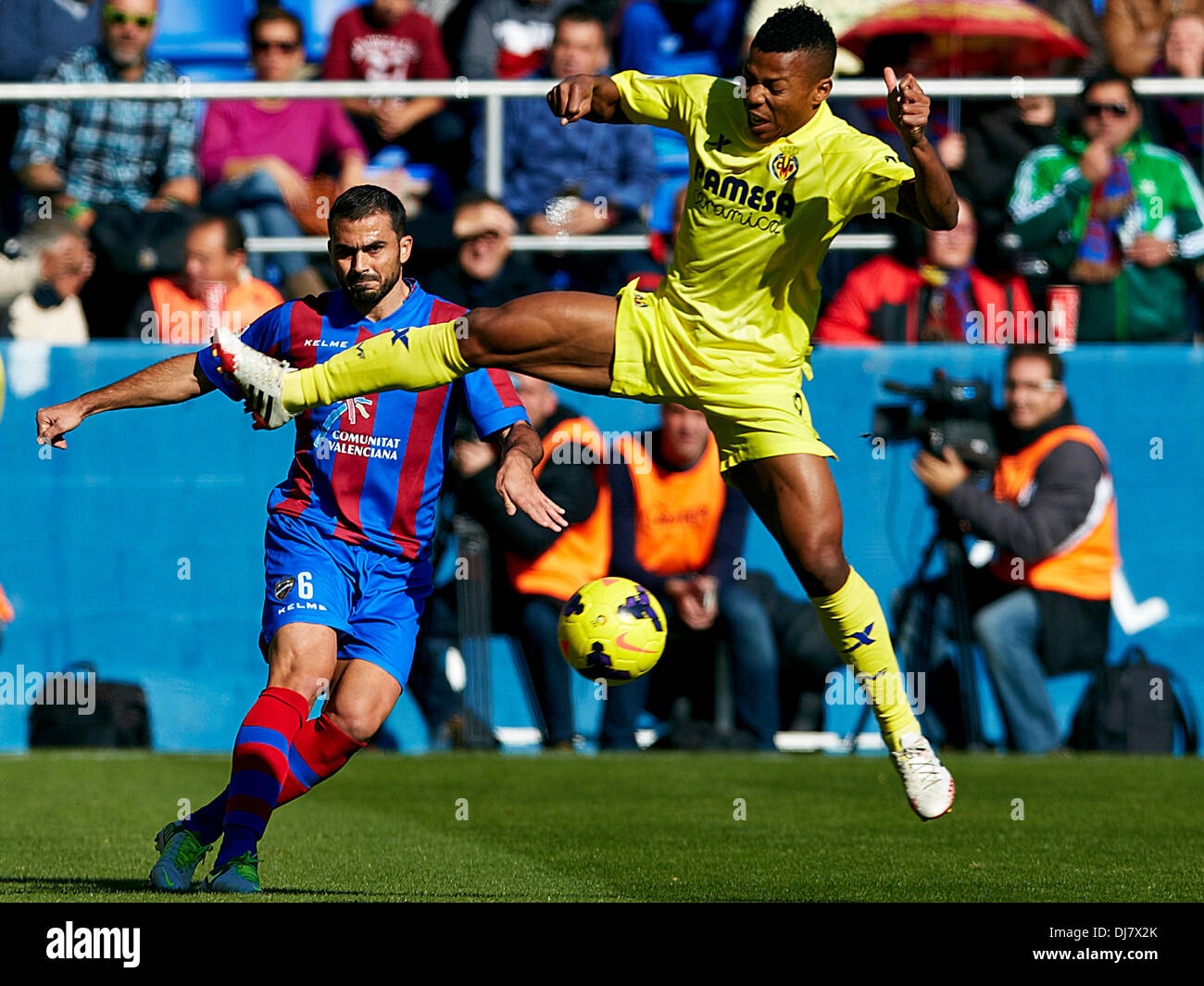 Valencia, Spagna. 24 Nov, 2013. durante la Liga gioco tra il Levante UD e reale a Villareal Ciutat de Valencia Stadium, Spagna Credito: Azione Sport Plus/Alamy Live News Foto Stock