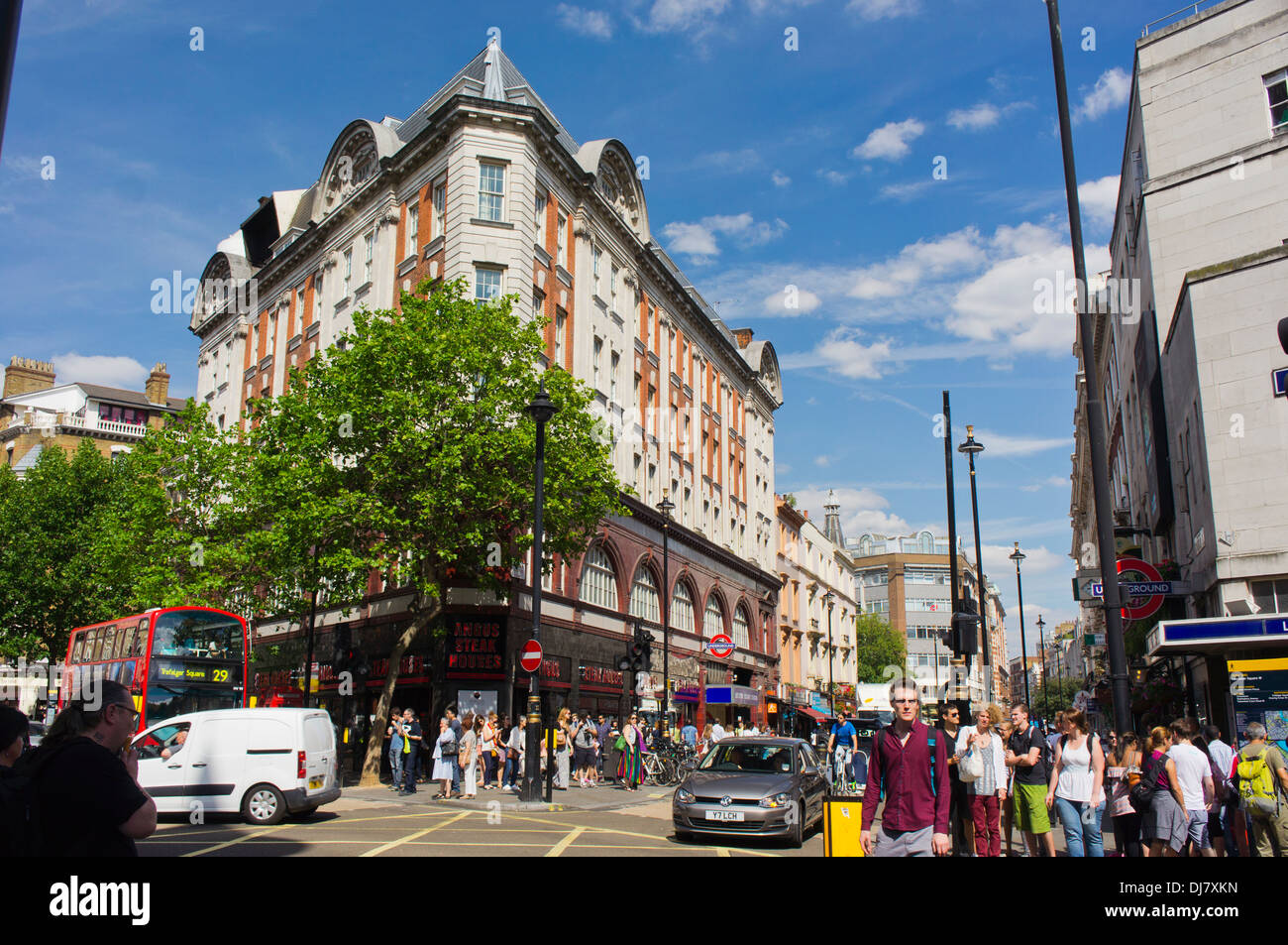 Leicester Square Londra Inghilterra Metropolitana Foto Stock