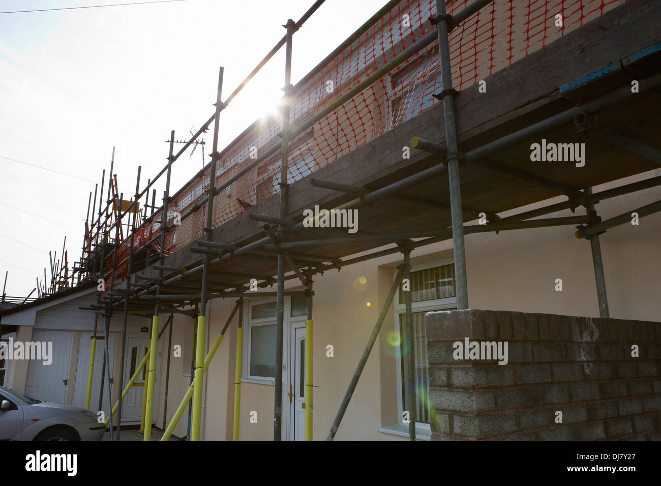 Una parete esterna sistema di isolamento EWI essendo installati come parte dei governi del Regno Unito Energia Obbligo della società ECO Foto Stock