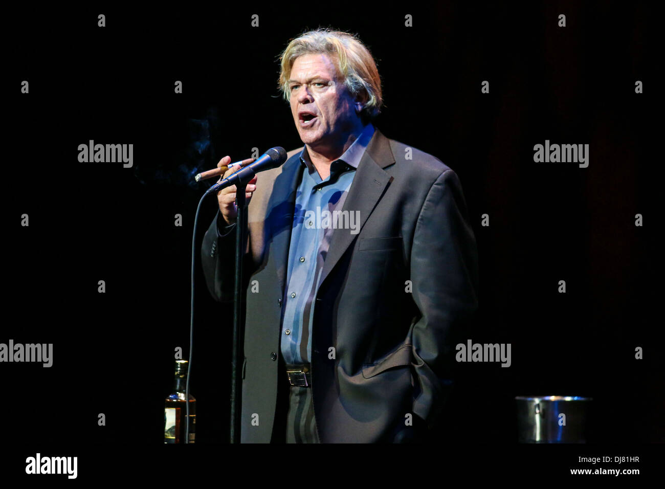RON WHITE porta il suo Tour 2013-2014 alla Durham Performing Arts Center di Durham, NC. Foto Stock