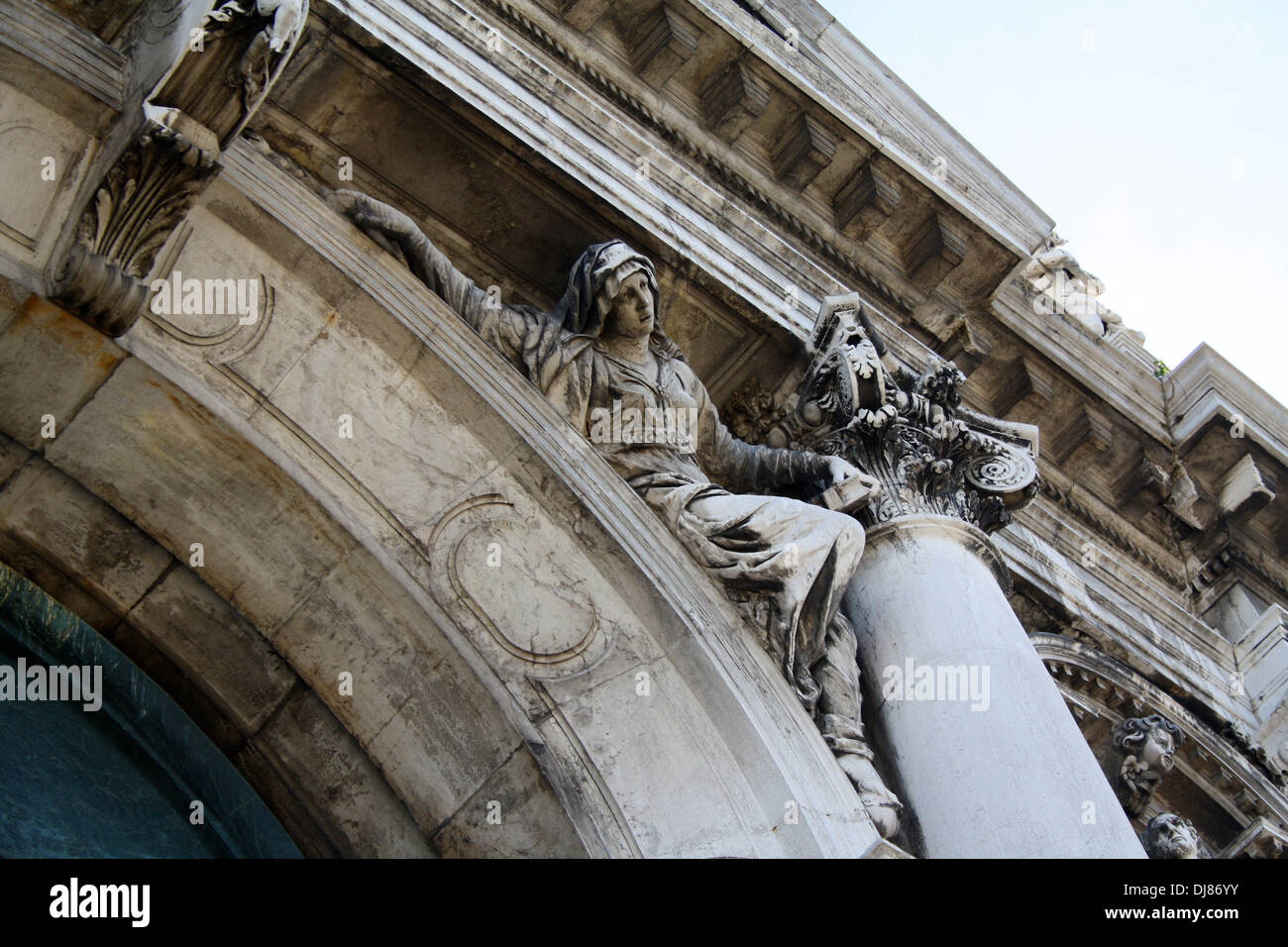 Statua di Santa Maria della Salute Basilica, Venezia, Italia Foto Stock