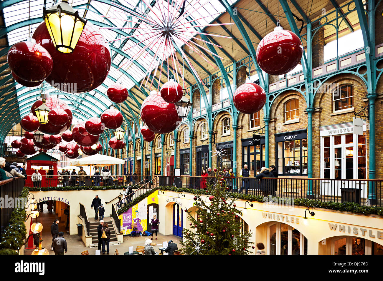Il Covent Garden di Londra, Inghilterra, Regno Unito, Natale, shopping, l'inverno. Foto Stock