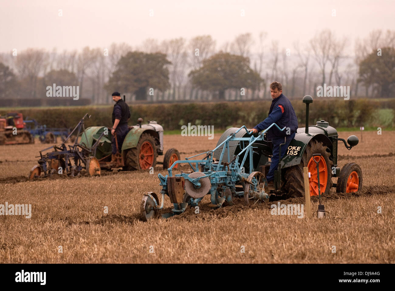 Nord est hants associazione agricola annuale match di aratura in corso, wyck farm, hampshire, Regno Unito. Foto Stock