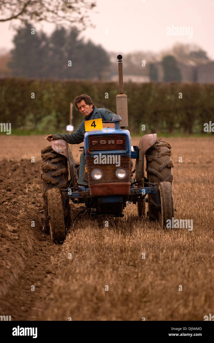 Nord est hants associazione agricola annuale match di aratura in corso, wyck farm, hampshire, Regno Unito. Foto Stock