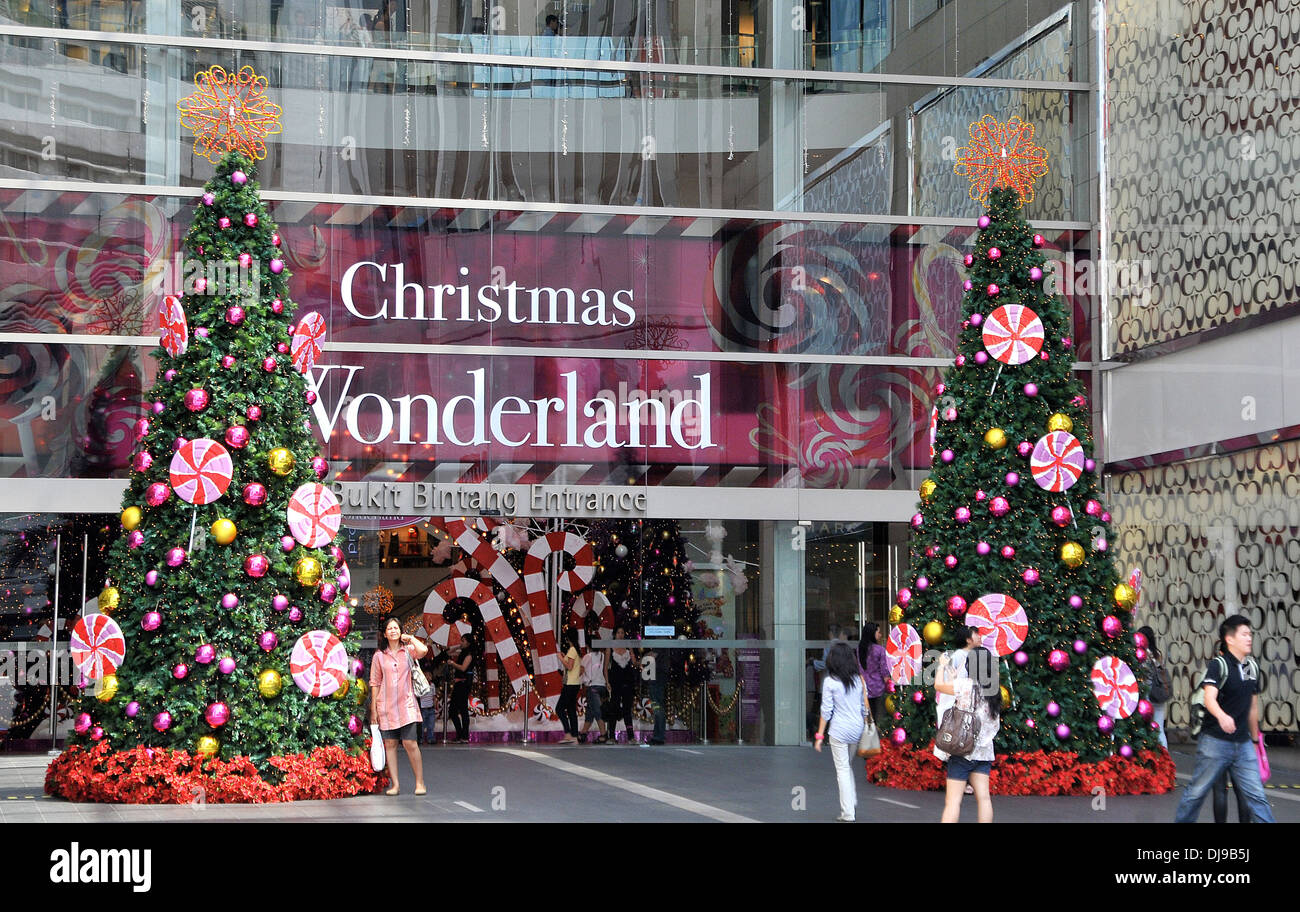 Alberi di Natale ornamenti Bukit Bintang Kuala Lumpur in Malesia Foto Stock