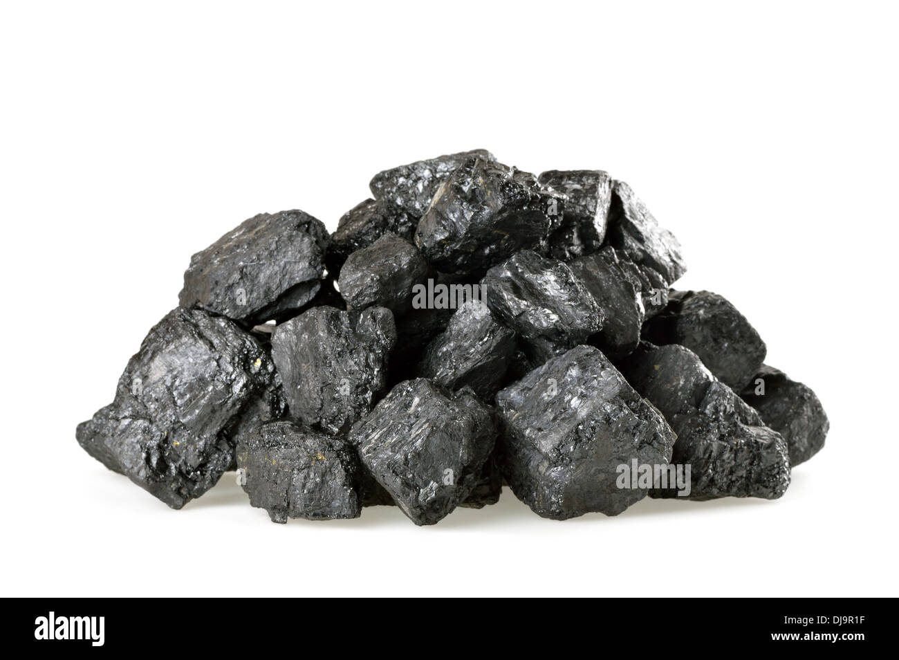Mucchio di carbone isolati su sfondo bianco. Foto Stock