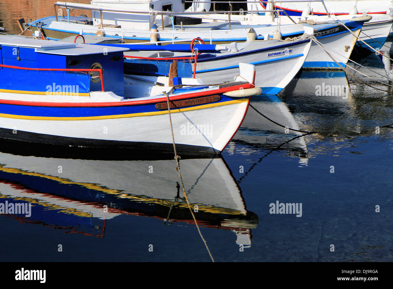 Barche da pesca in Agios Nikolaos, Creta, Grecia Foto Stock