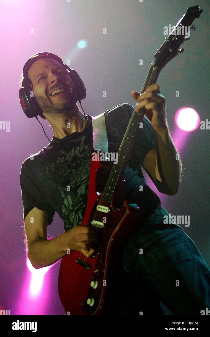 Paul Gilbert ampli Marshall: 50 anni di forte concerto dal vivo, tenutasi al Wembley Arena di Londra - Inghilterra - 22.09.12 Foto Stock