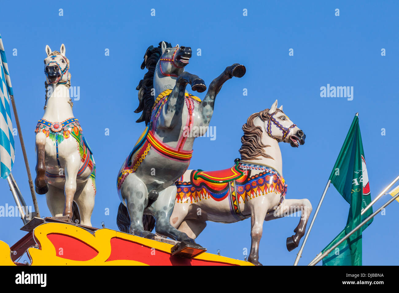 In Germania, in Baviera, Monaco di Baviera, Oktoberfest, Ippodromo birra tenda, dettaglio di statue di cavalli Foto Stock