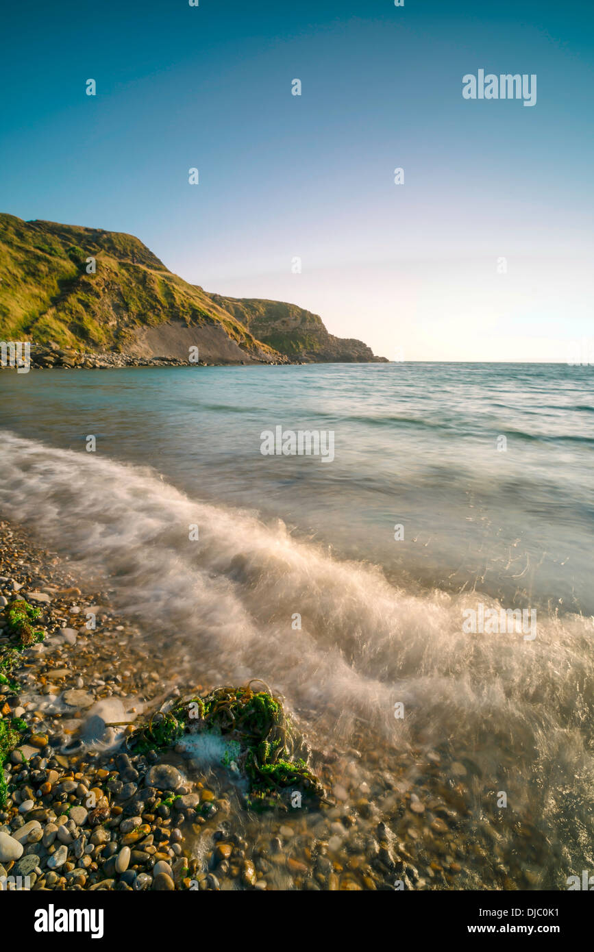 In bianco e nero di Lulworth Cove, Dorset, Regno Unito Foto Stock