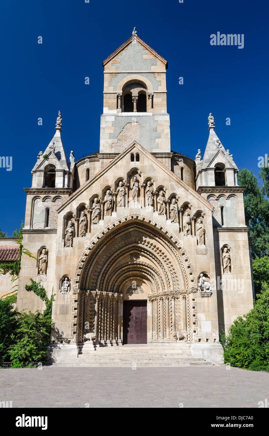 Jak Cappella è una imitazione di abbazia romanica del villaggio Transdanubian di Jak. Budapest, Ungheria Foto Stock