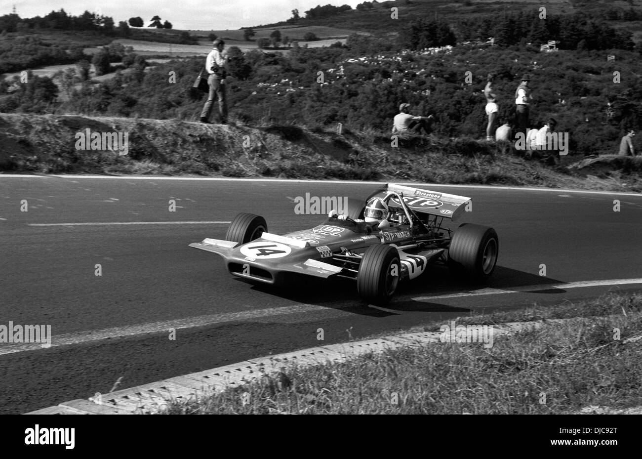 Chris Amon nel marzo 701 a Clermont-Ferrand, finito 2° nel GP di Francia Francia il 5 luglio 1970. Foto Stock