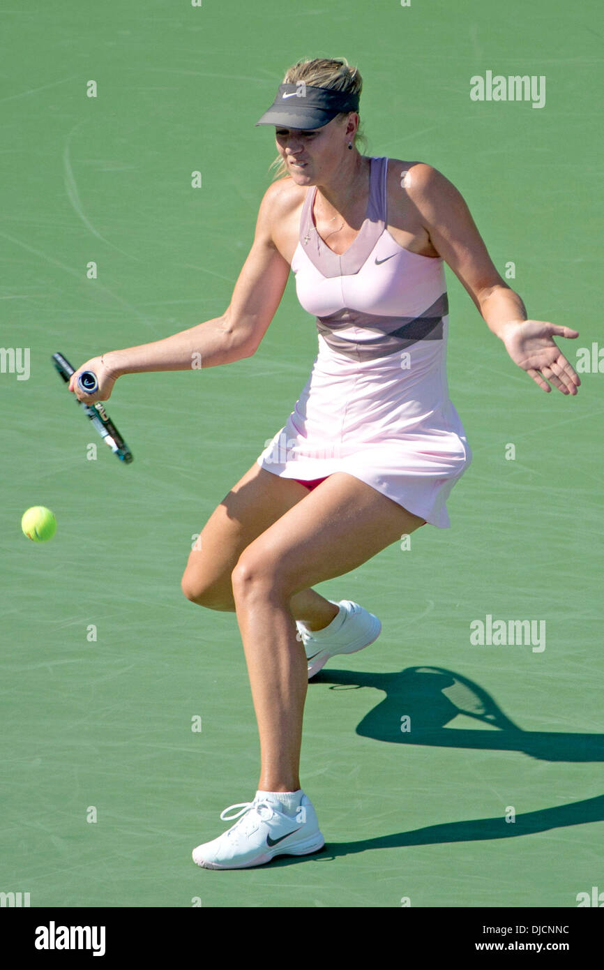 Maria Sharapova US Open 2012 Donna Match - Maria Sharapova vs Mallory Burdette tenutosi presso l'USTA Billie Jean King National Tennis Center. Sharapova sconfigge Burdette 6-1, 6-1 New York City, Stati Uniti d'America - 31.08.12 Foto Stock