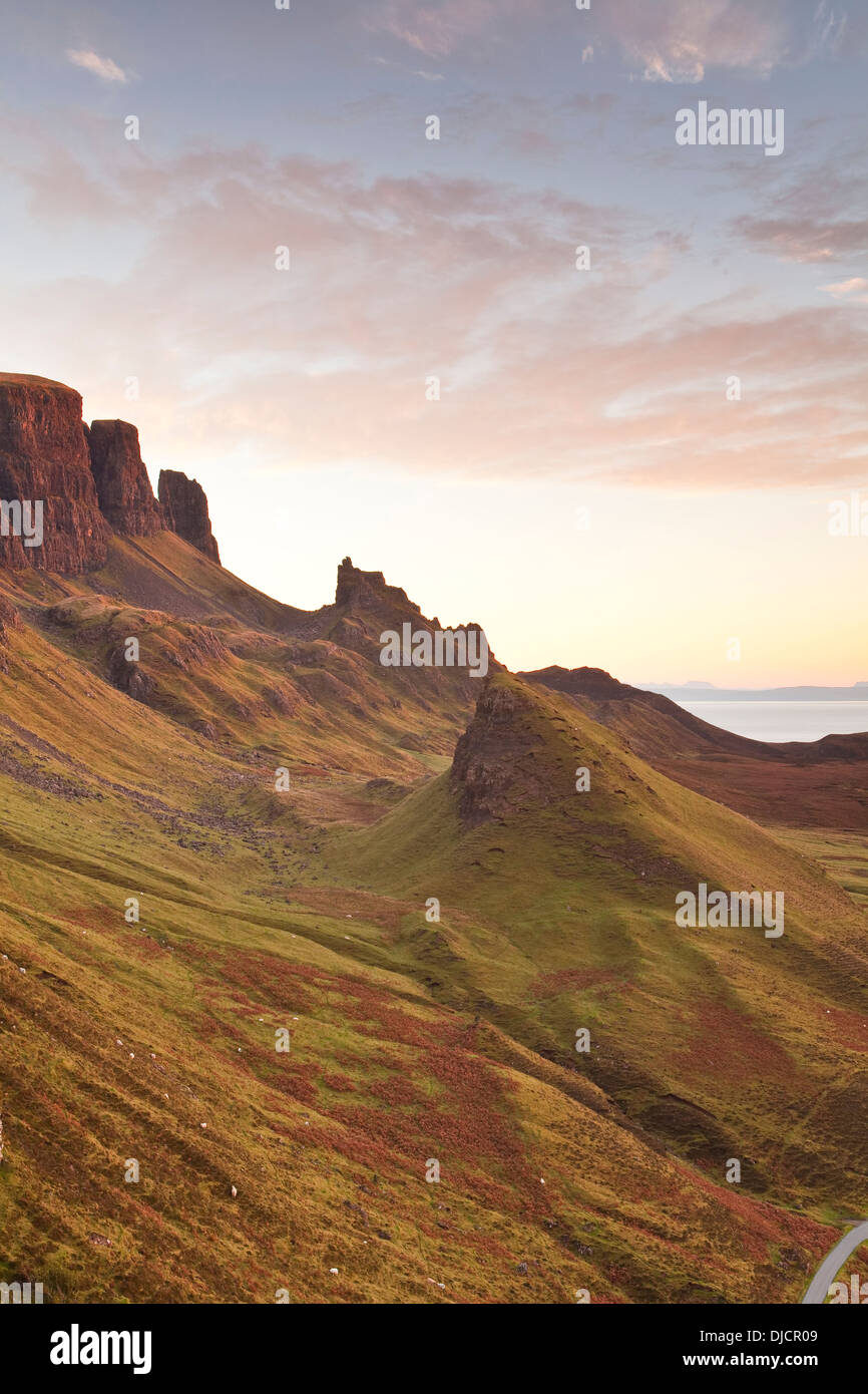 L'ultraterreno paesaggio del Quiraing, Isola di Skye. Foto Stock