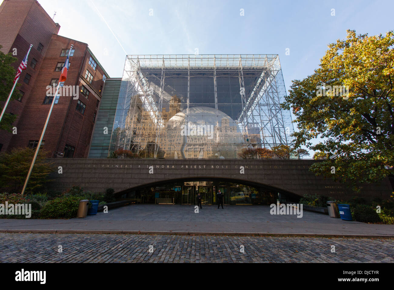 Il Centro Rose per la terra e lo spazio al Museo Americano di Storia Naturale, Manhattan, New York City, Stati Uniti d'America. Foto Stock