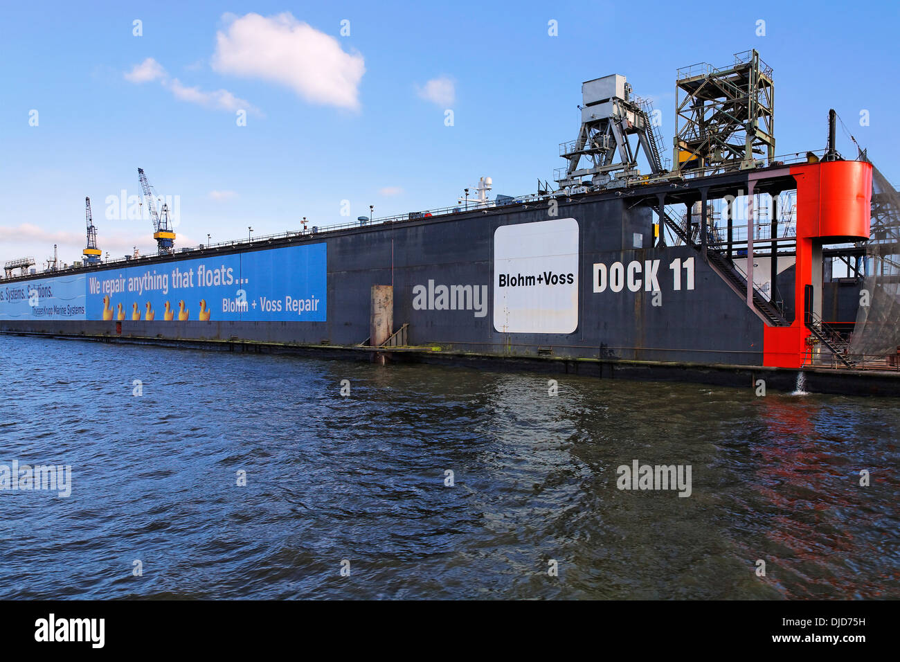 Il dock al porto di Amburgo, Germania Foto Stock