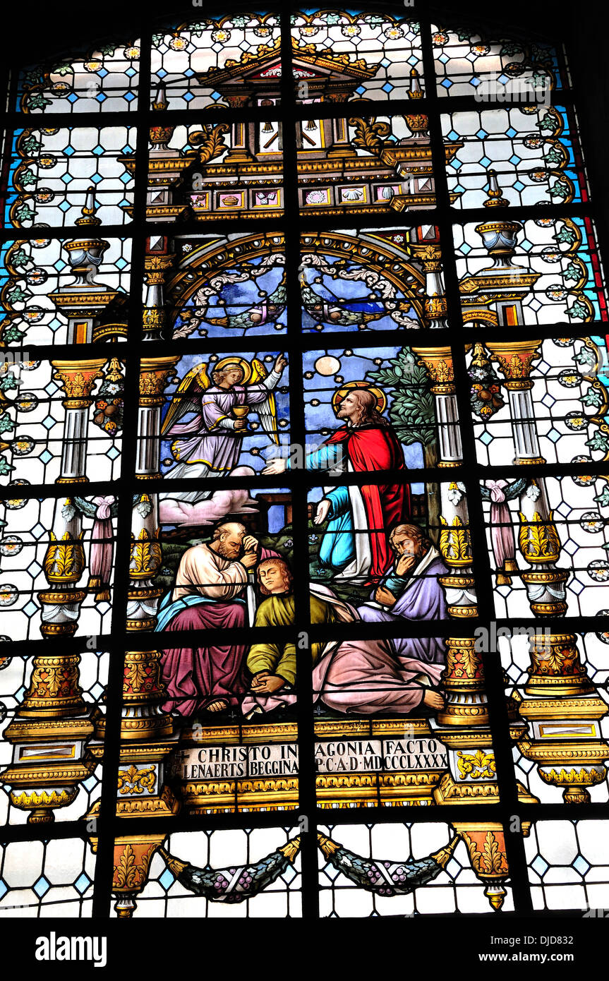 Mechelen (Malines), Belgio. Begijnhofkerk / Beguinage chiesa (1629-1647) vetrata (1890) Foto Stock
