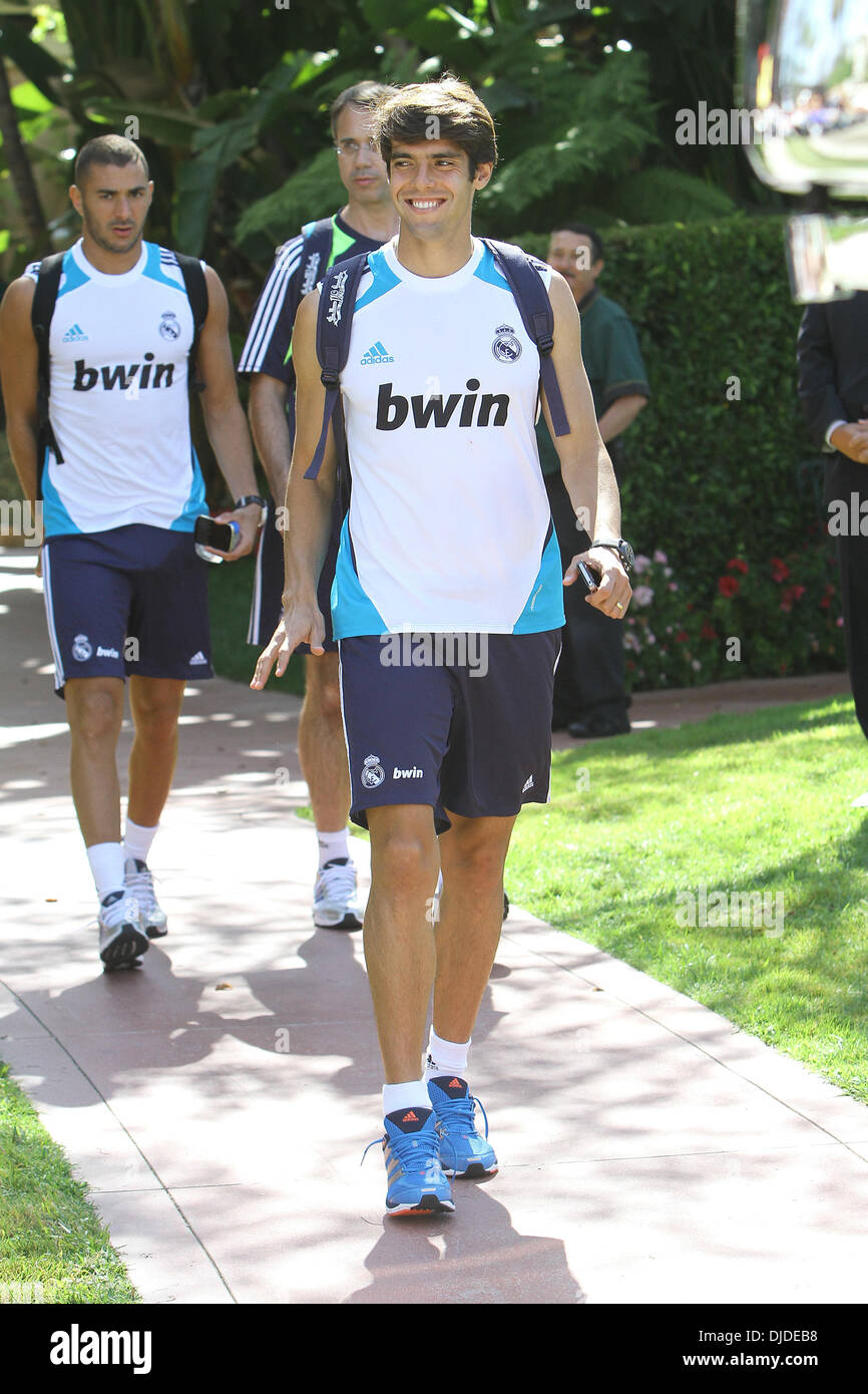 Football Star Ricardo Kaka visto lasciare il suo Hotel Beverly Hills Los Angeles, California - 30.07.12 Foto Stock