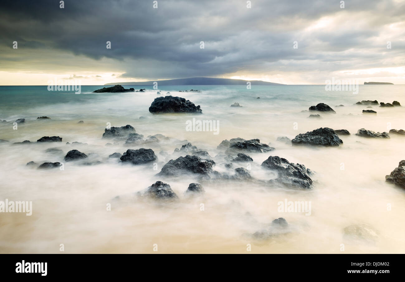 Spiaggia Grande, vista in direzione Lana'i, Maui, Hawaii, STATI UNITI D'AMERICA Foto Stock