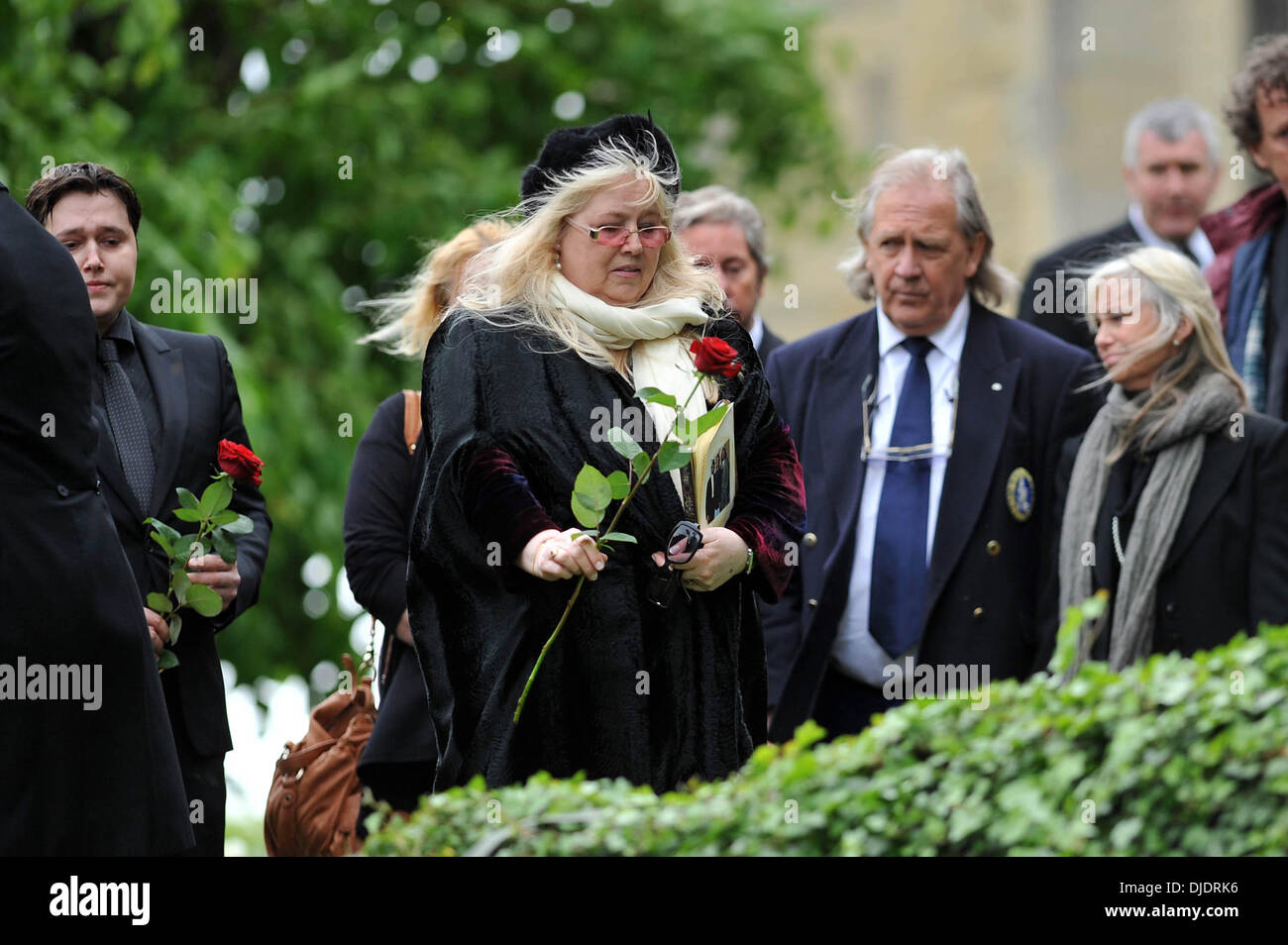 Dwina Gibb i funerali di Robin Gibb svoltasi nella sua città natale di Thame Oxfordshire, Inghilterra - 08.06.12 Foto Stock