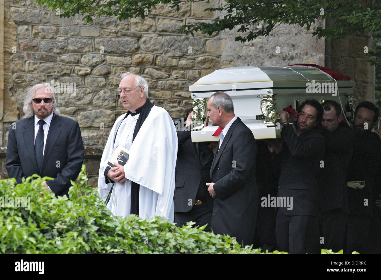 Barry Gibb i funerali di Robin Gibb svoltasi nella sua città natale di Thame Oxfordshire, Inghilterra - 08.06.12 Foto Stock