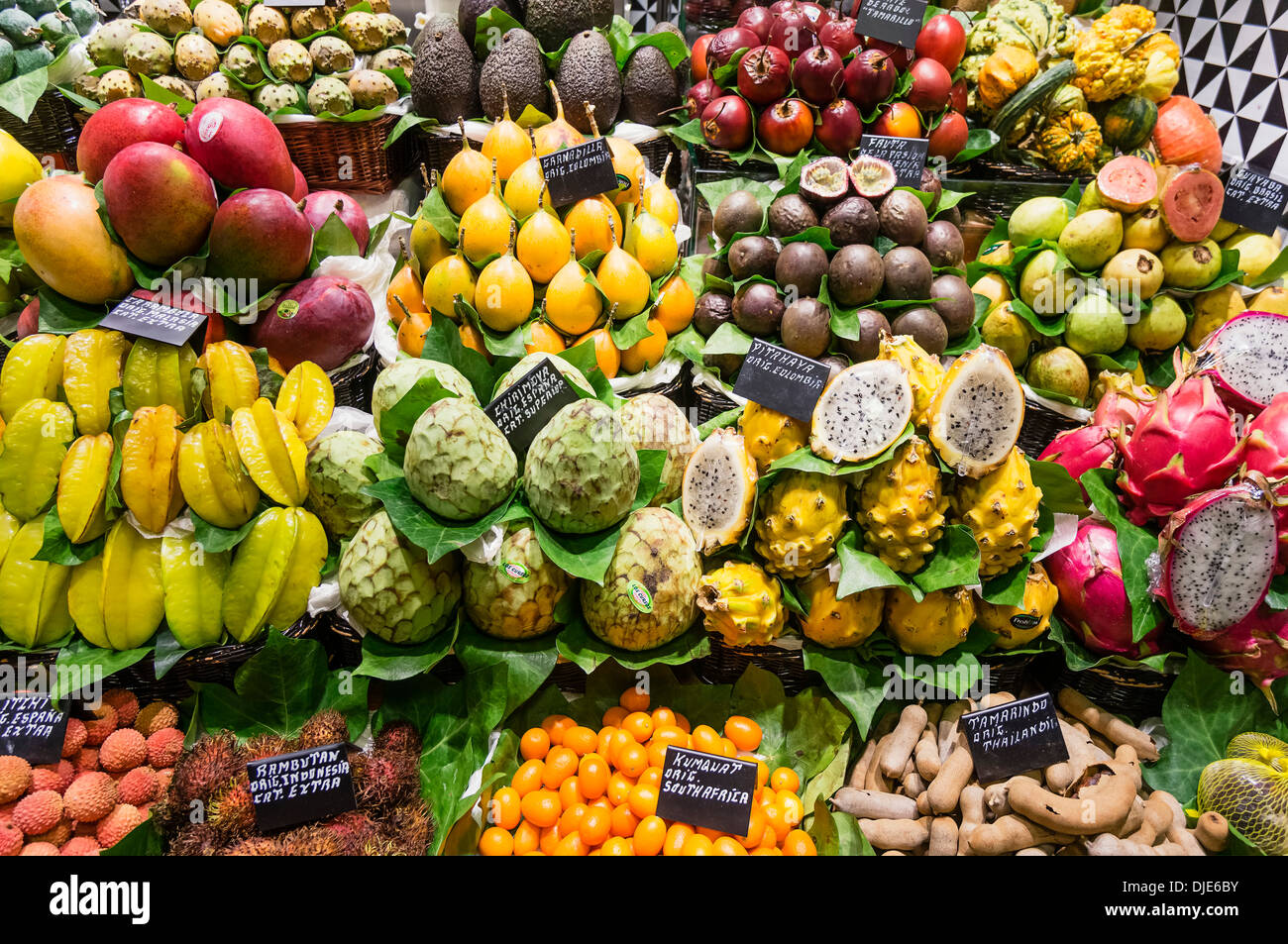 Il mercato della Boqueria, frutti, Ramblas, Barcelona Foto Stock