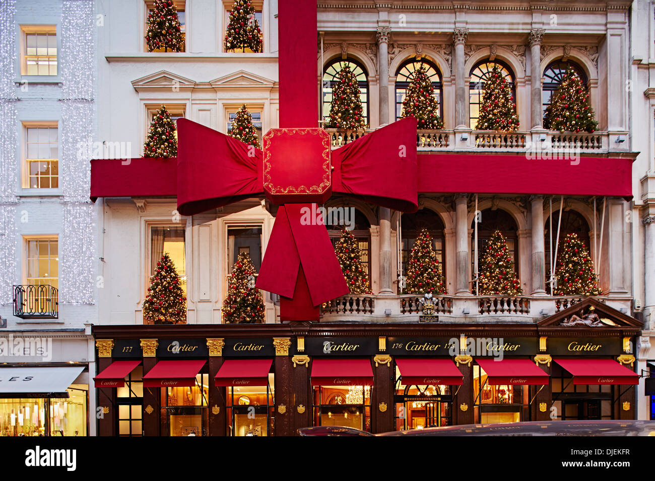 Old Bond Street, Londra, Inghilterra, Regno Unito, Natale, shopping, l'inverno. Le immagini della laguna Foto Stock