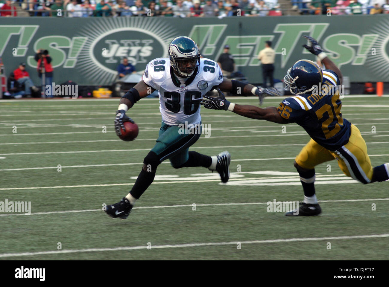 Oct 14, 2007 - New York New York, Stati Uniti d'America - NFL Football: i getti di NY vs Philadelphia Eagles al Giant Stadium. Eagles ha vinto 16-9 in NYC. (Credito Immagine: © Jeffrey Geller/ZUMA Press) Foto Stock