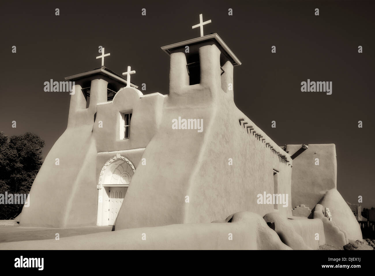 San Francisco de Asis chiesa cattolica. Taos New Mexico Foto Stock