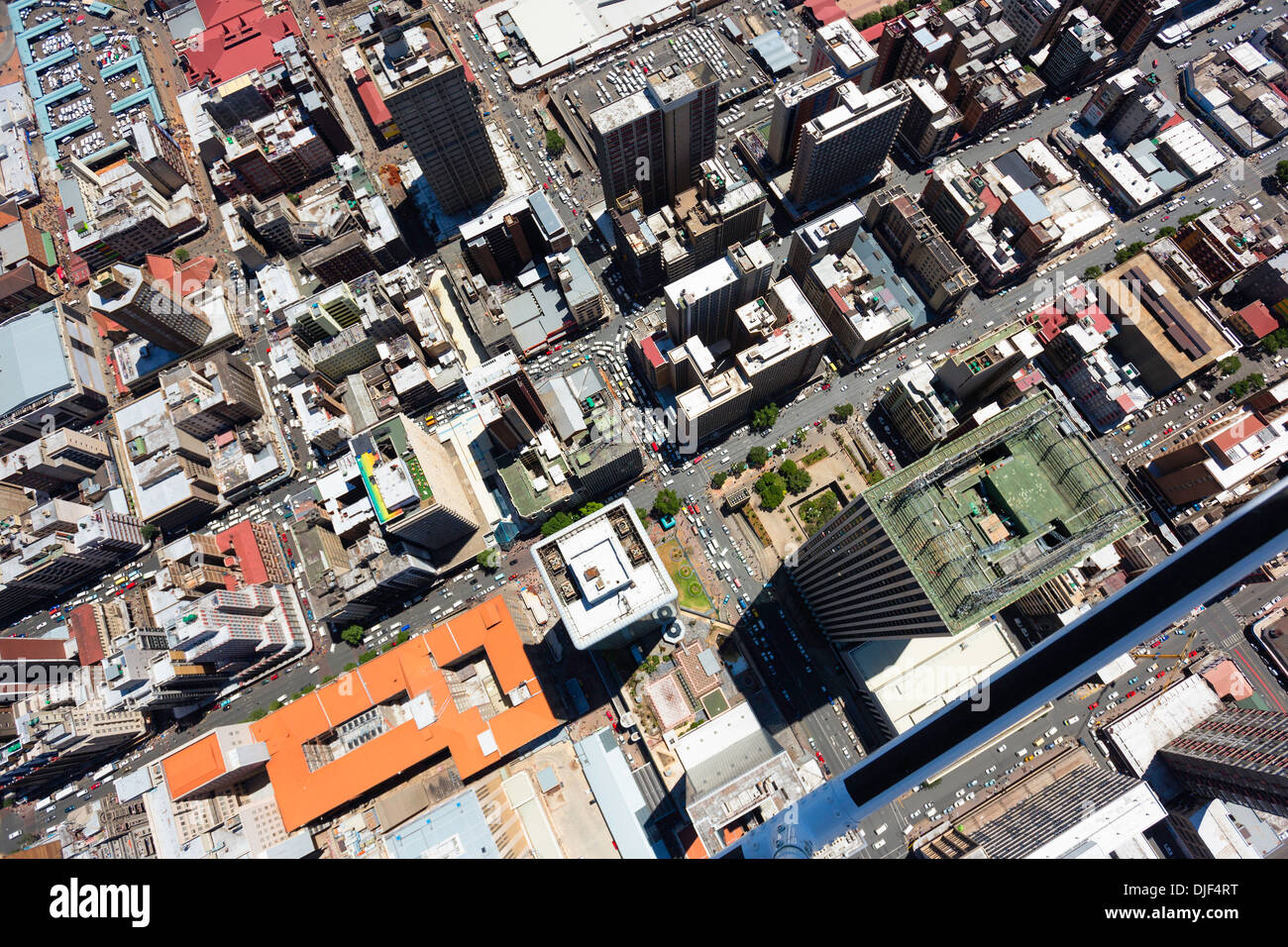 Vista aerea di Jeppe Street,Johannesburg CBD con il grattacielo torri di marmo Sanlan edificio centrale.Johannesburg, Sud Africa Foto Stock