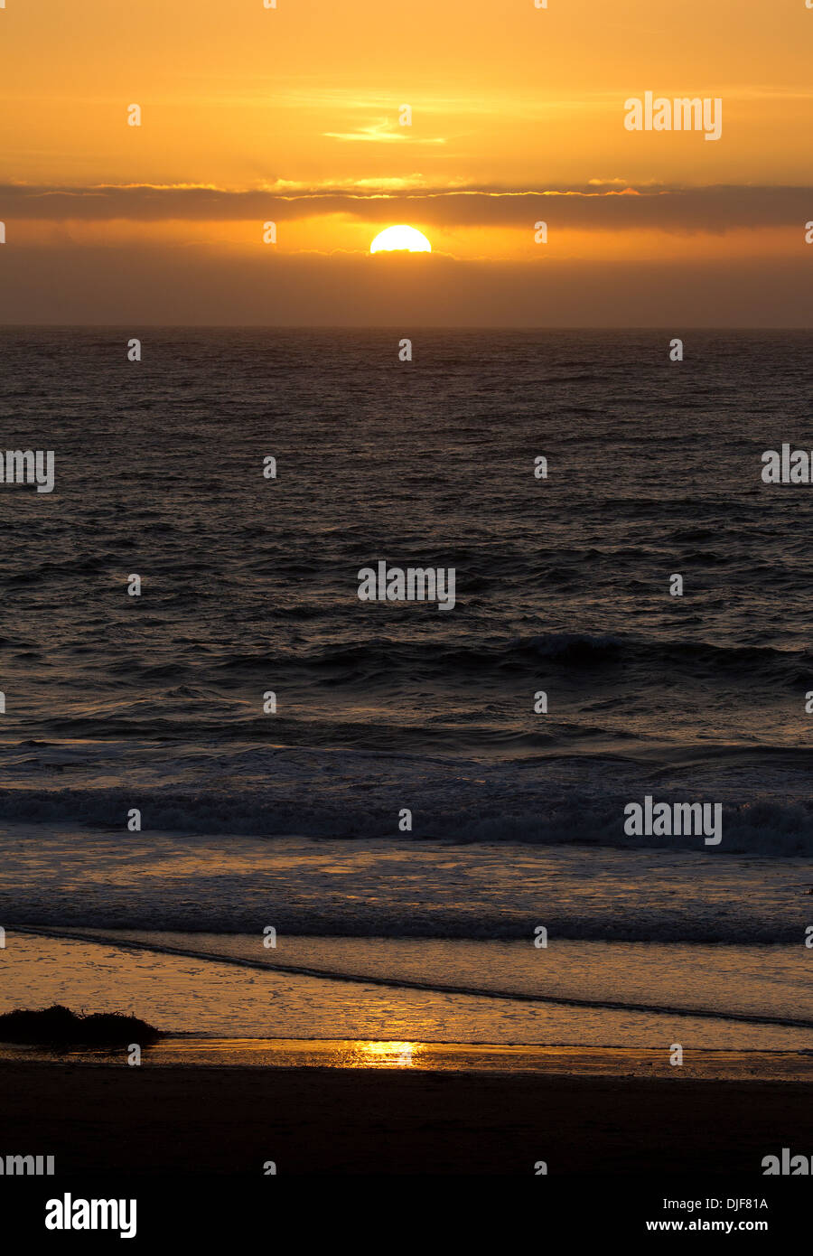 Tramonto sull'Oceano Pacifico Foto Stock