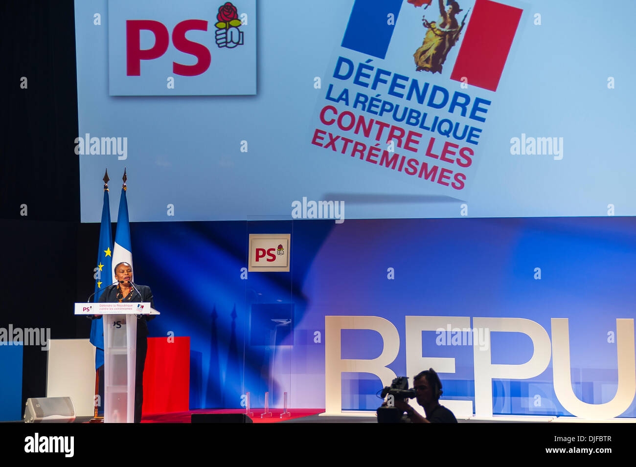 Parigi, Francia, riunione del Partito Socialista Francese, contro estrema destra, Christiane Taubira che dà voce al Rally, governo francese, votare la francia Foto Stock