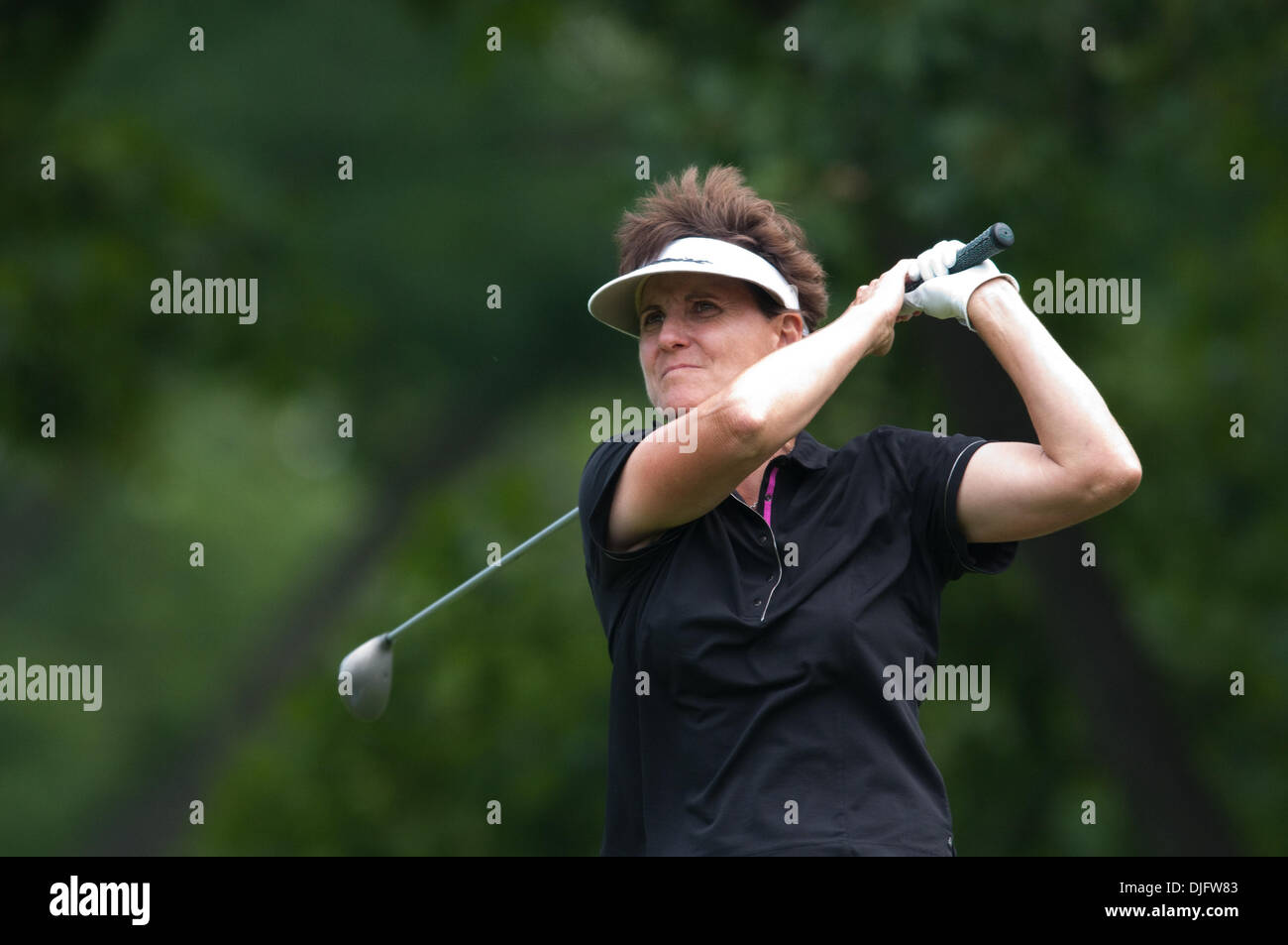 Il Golfer Michele Redman tees off sul quinto foro durante la seconda tornata del 2010 LPGA Championship presentato da Wegmans al Locust Hill Country Club a Rochester, New York. (Credito Immagine: © Mark Konezny/Southcreek globale/ZUMApress.com) Foto Stock