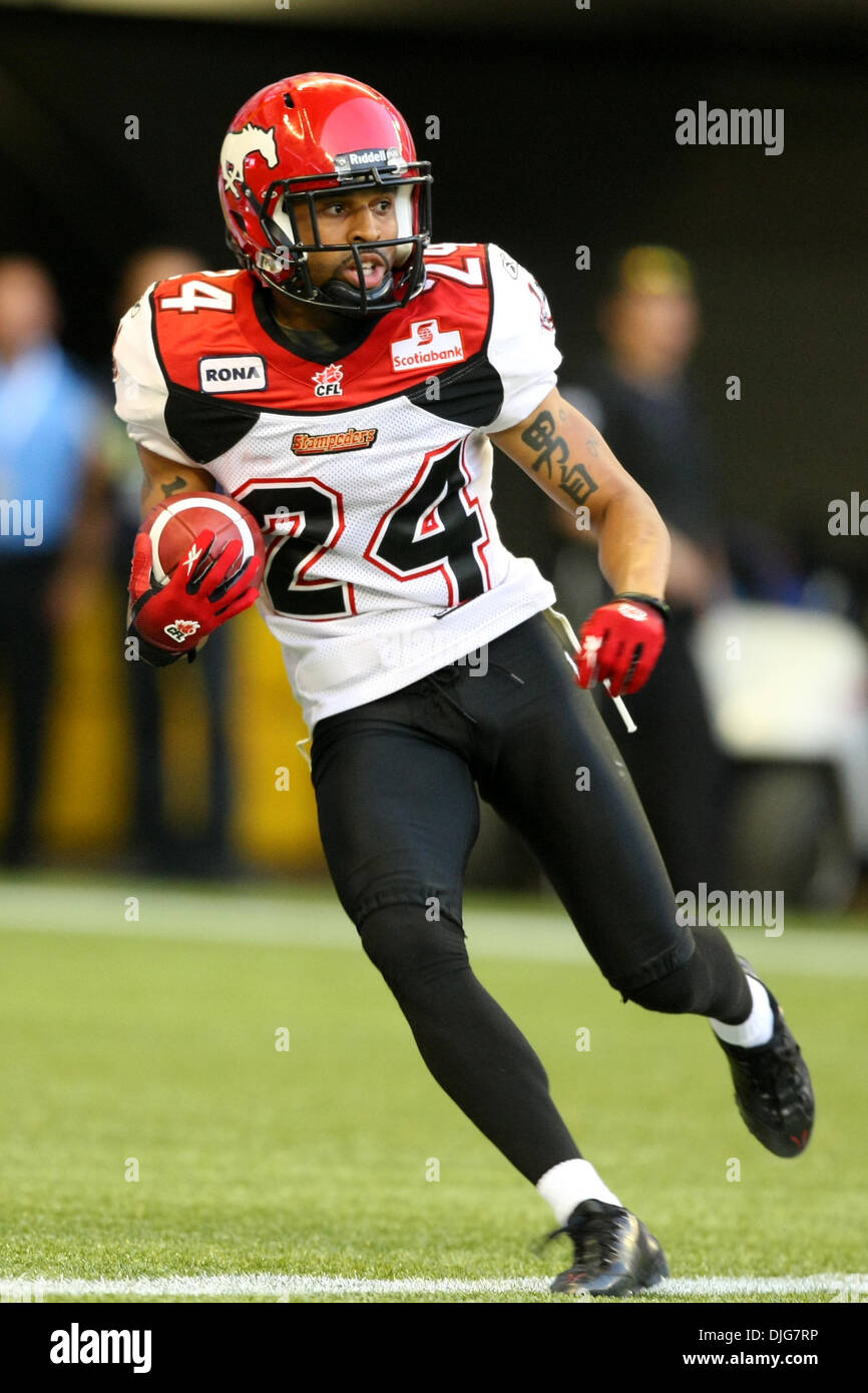 14 luglio 2010 - Toronto, Ontario, Canada - 14 Luglio 2010: Calgary Stampeders ricevitore Deon Murphy (24) in azione di gioco contro il Toronto Argonauts presso il Rogers Centre di Toronto, Ontario. Credito: Anson appeso / Southcreek globale. (Credito Immagine: © Southcreek globale/ZUMApress.com) Foto Stock