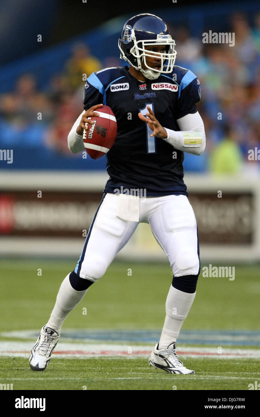 14 luglio 2010 - Toronto, Ontario, Canada - 14 Luglio 2010: Toronto Argonauts quarterback Cleo limone (1) in azione contro la Calgary Stampeders presso il Rogers Centre di Toronto, Ontario. Credito: Anson appeso / Southcreek globale. (Credito Immagine: © Southcreek globale/ZUMApress.com) Foto Stock