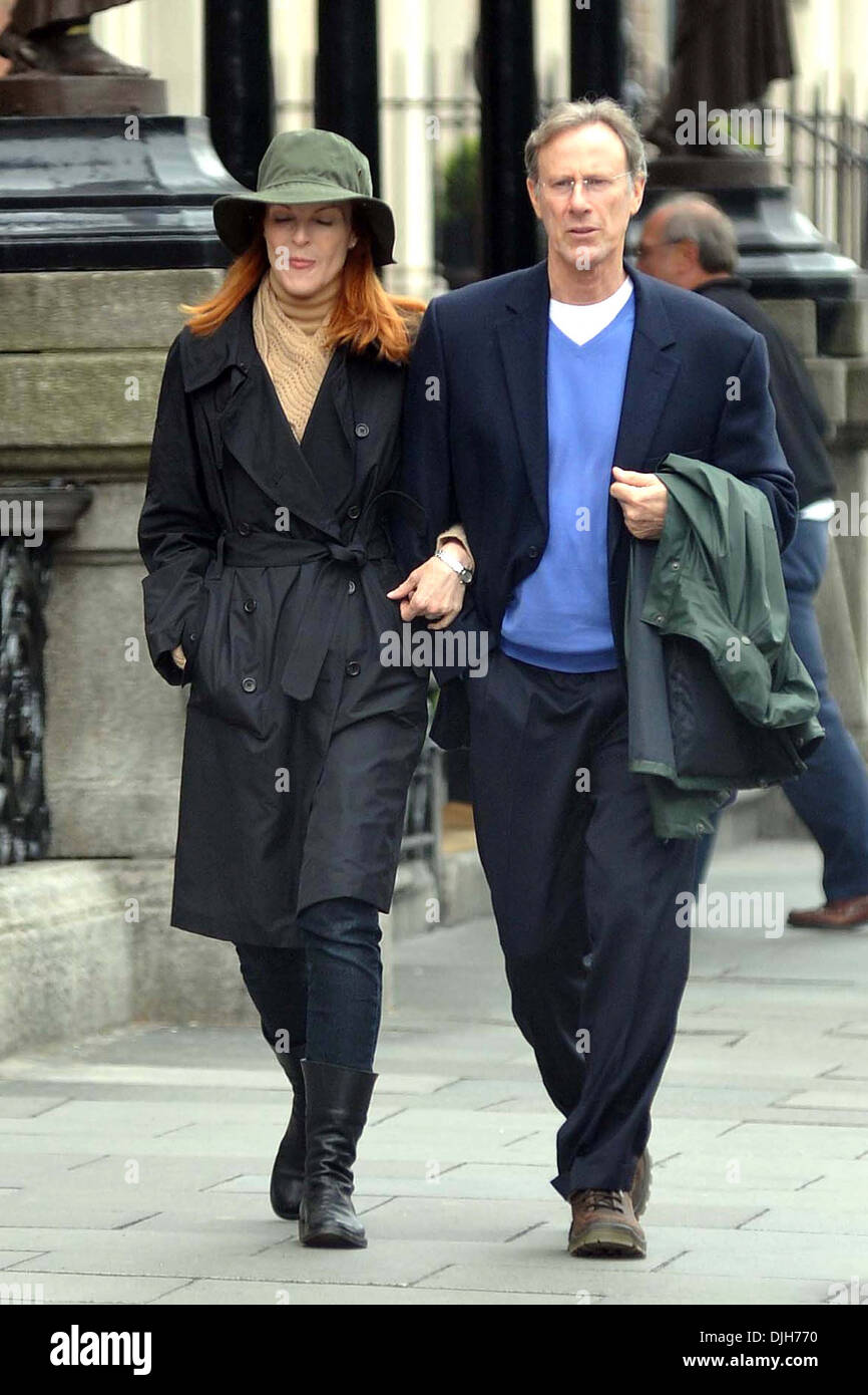 Desperate Housewives' star Marcia Cross e il marito Tom Mahoney sono visti fuori e circa a Dublino Dublino Irlanda - 20.05.12 Foto Stock