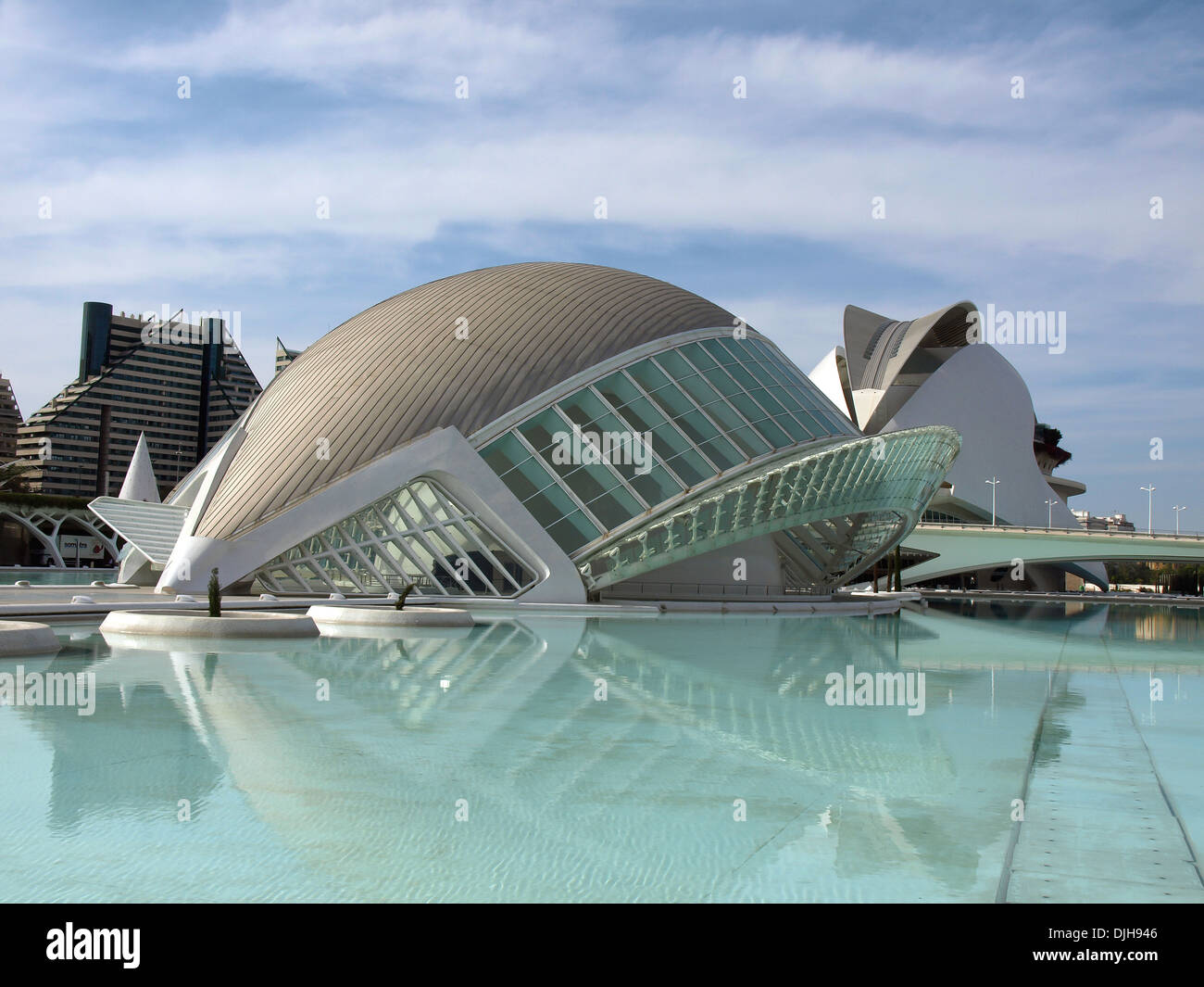 A forma di cupola edificio. Moderna architettura europea. Foto Stock