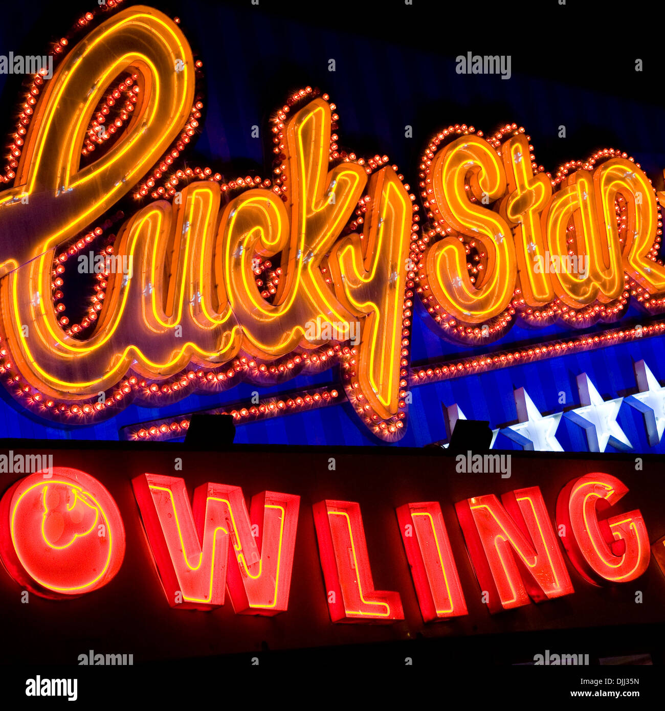 Neon arcade bowling segno Foto Stock