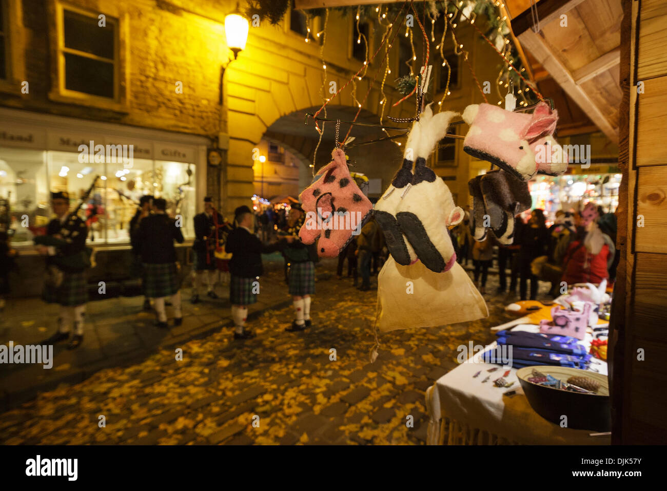 Vasca da bagno bombe al mercato Foto stock - Alamy