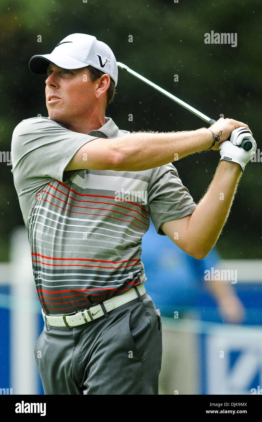 Sett. 03, 2010 - Norton, Massachusetts, Stati Uniti d'America - JUSTIN LEONARD tees off all'ottavo foro durante il primo round del campionato della banca di Deutsche presso il TPC Boston. (Credito Immagine: © Geoff Bolte/Southcreek globale/ZUMApress.com) Foto Stock