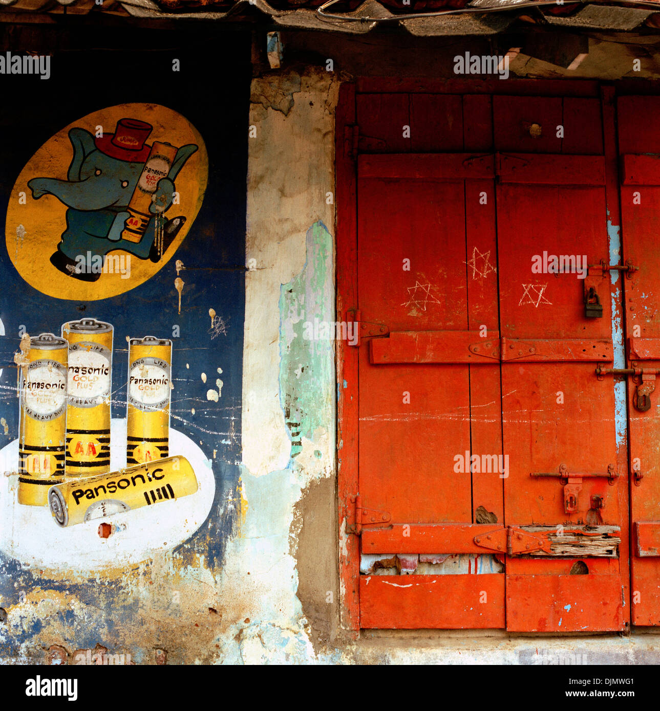 Fotografia documentaria - Scene di strada in città giudeo a Kochi Cochin in Kerala in India Asia del Sud. JewTown storia ebraica cultura asiatica del Kerala Foto Stock