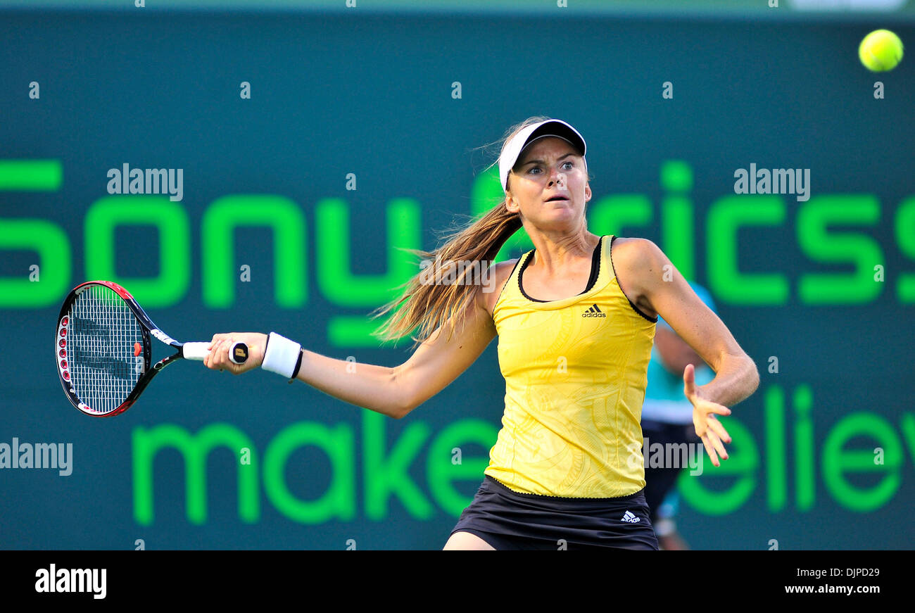 Mar 29, 2010 - Key Biscayne, Florida, Stati Uniti d'America - Daniela HANTUCHOVA restituisce un colpo di Venus Williams durante il giorno sette azione del 2010 Sony Ericsson Open a Crandon Park Tennis Center su Marzo 29, 2010 in Key Biscayne, Florida. (Credito Immagine: © Gaston De Cardenas/ZUMA Press) Foto Stock