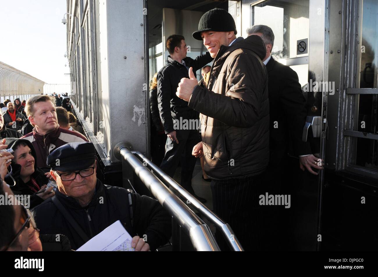 Mar 24, 2010 - Manhattan, New York, Stati Uniti d'America - UFC fighter GEORGES ST. PIERRE tours l'Empire State Building. (Credito Immagine: Â© Bryan Smith/ZUMA Premere) Restrizioni: * New York City quotidiani diritti * Foto Stock