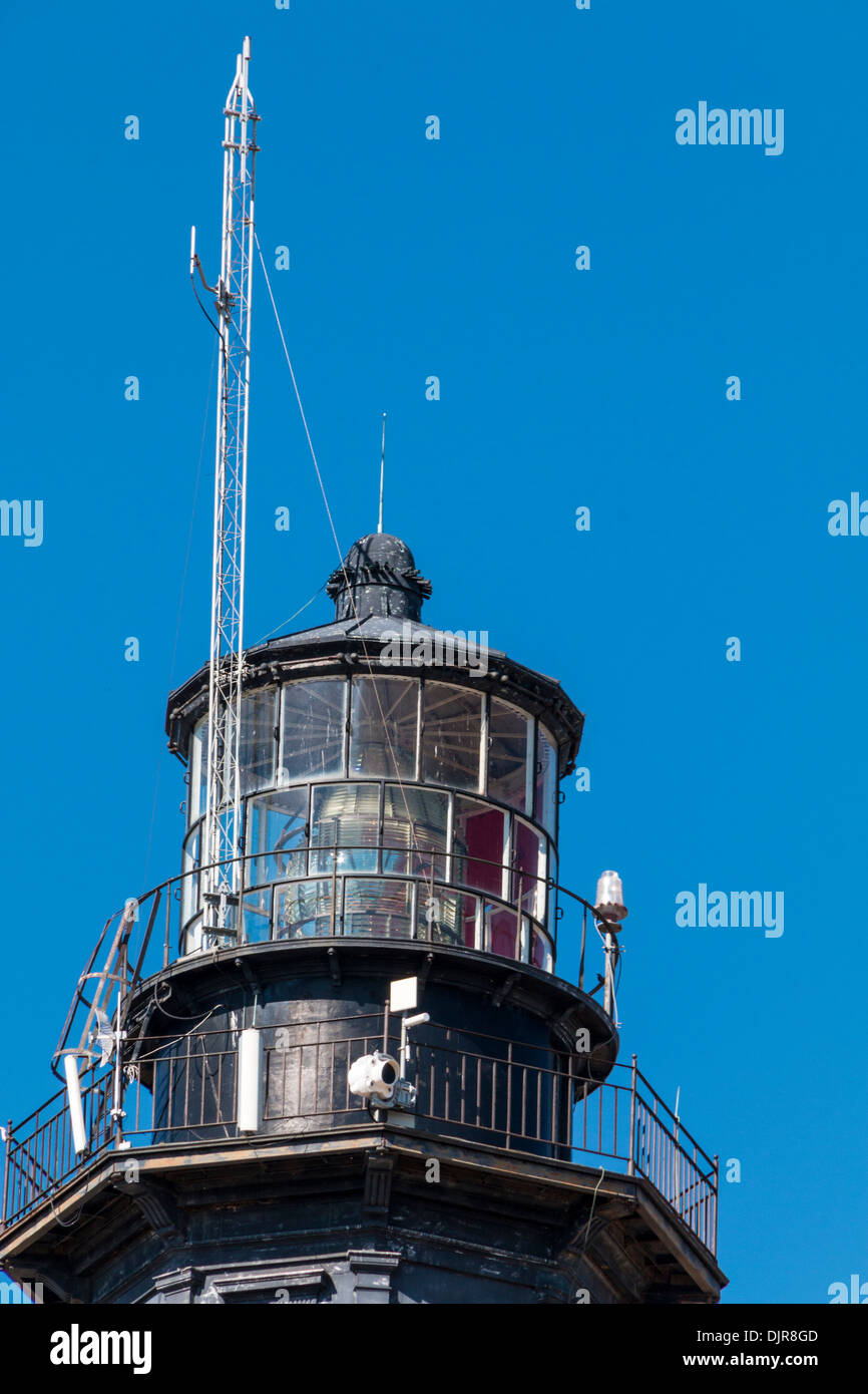 Il faro di New Cape Henry ha sostituito il faro di Old Cape Henry come aiuto alla navigazione a Fort Story in Virginia. Foto Stock