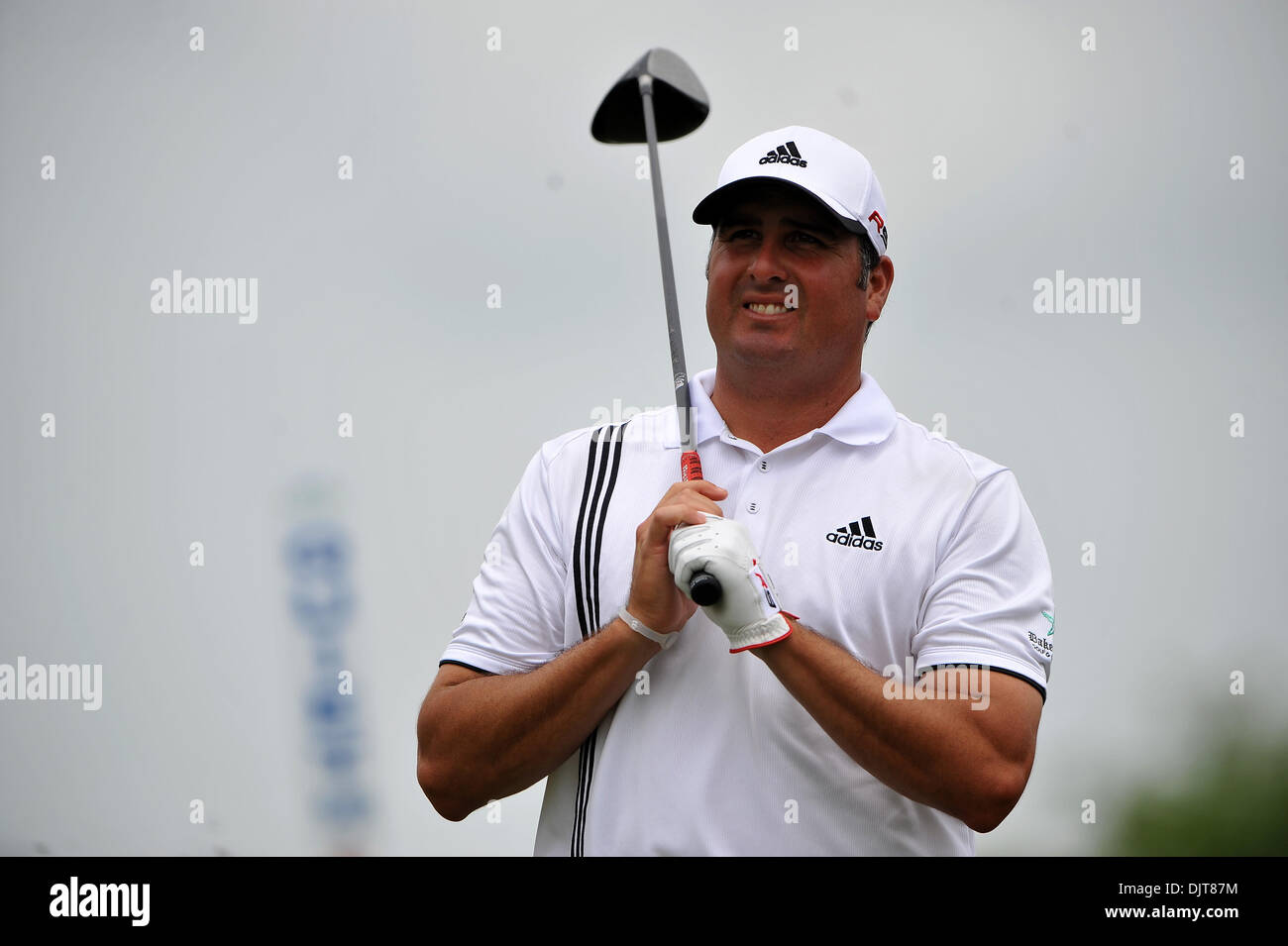 Pat Perez tees off al XVI foro durante l'HP Byron Nelson Championship a TPC Four Seasons Resort Las Colinas in Irving, Texas (credito Immagine: © Patrick Green/Southcreek globale/ZUMApress.com) Foto Stock